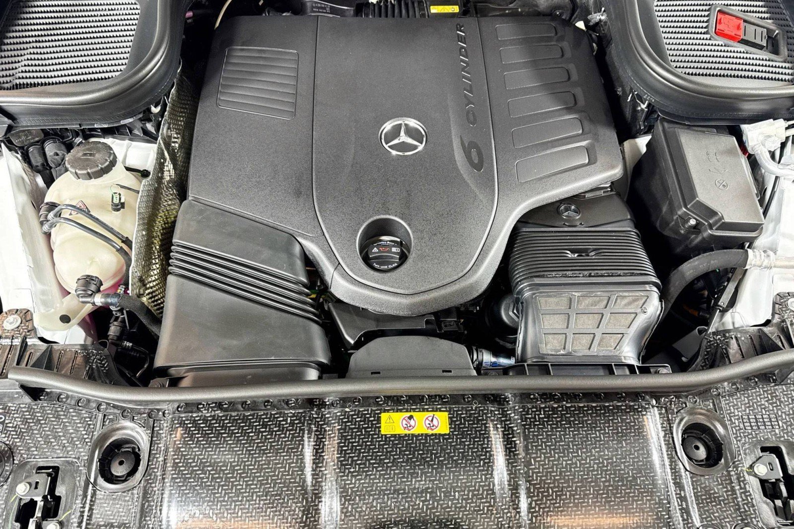 New 2026 Mercedes-Benz GLS 450 4MATIC image 28