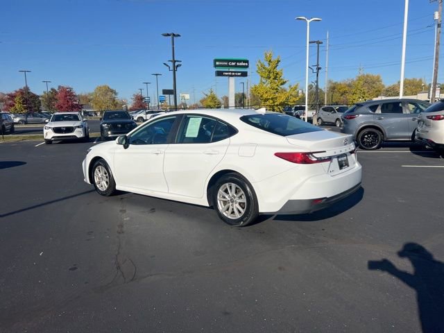 Used 2025 Toyota Camry LE image 15