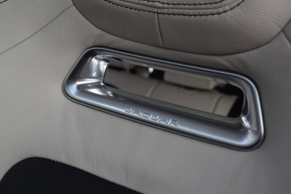 Used 2019 Jaguar F-PACE R-Sport AWD/4WD image 42