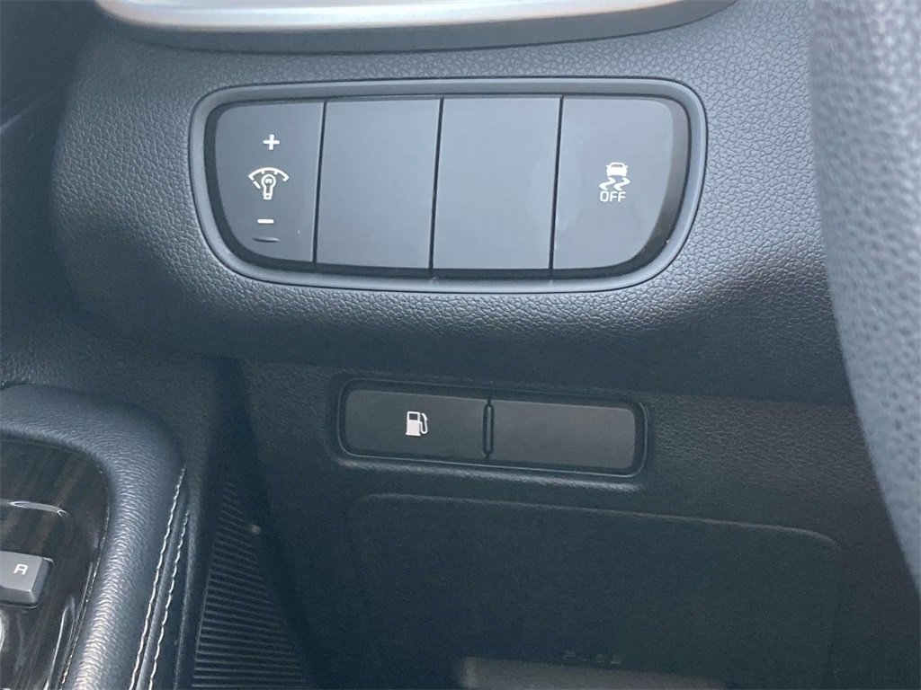 Used 2020 Kia Sorento LX image 23
