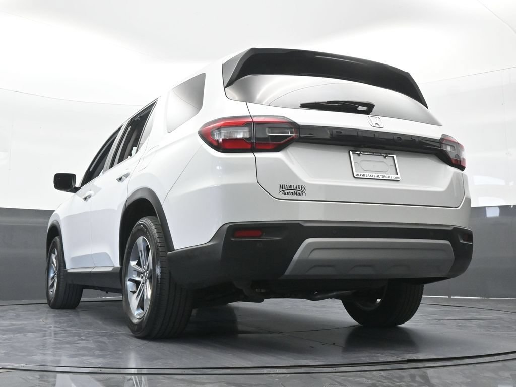 Used 2025 Honda Pilot EX-L image 62
