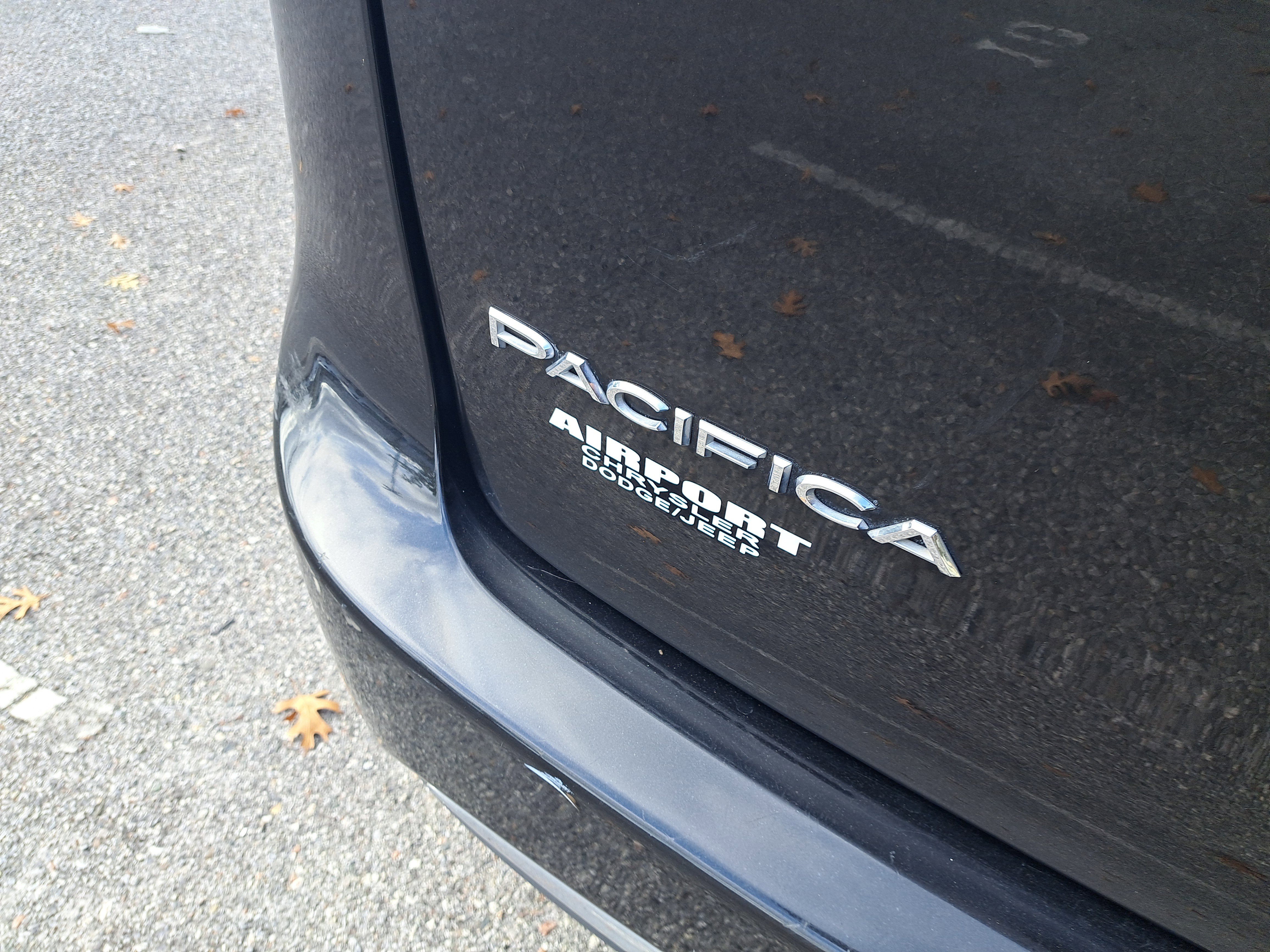 Used 2017 Chrysler Pacifica Touring Plus w/ Tire & Wheel Group image 8