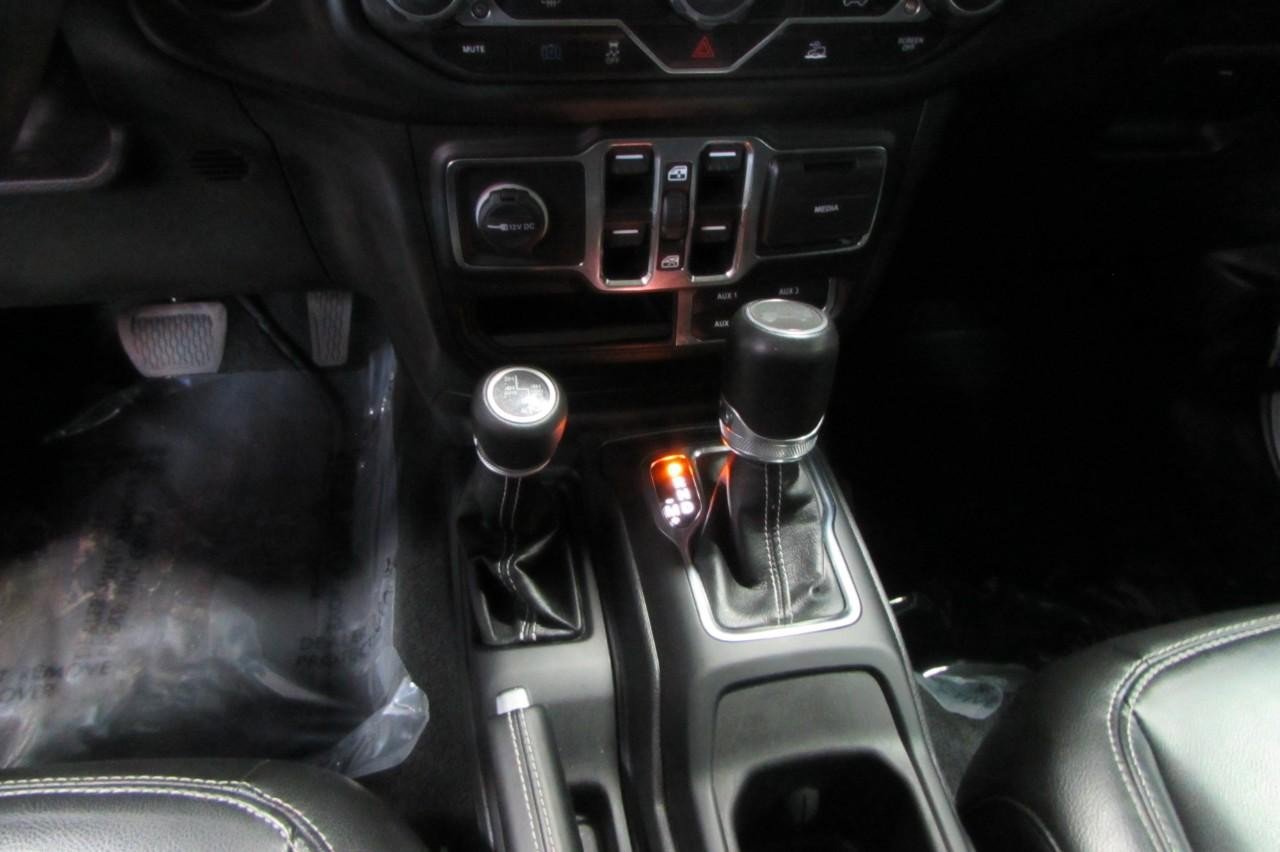 Used 2023 Jeep Wrangler Unlimited Sahara image 22