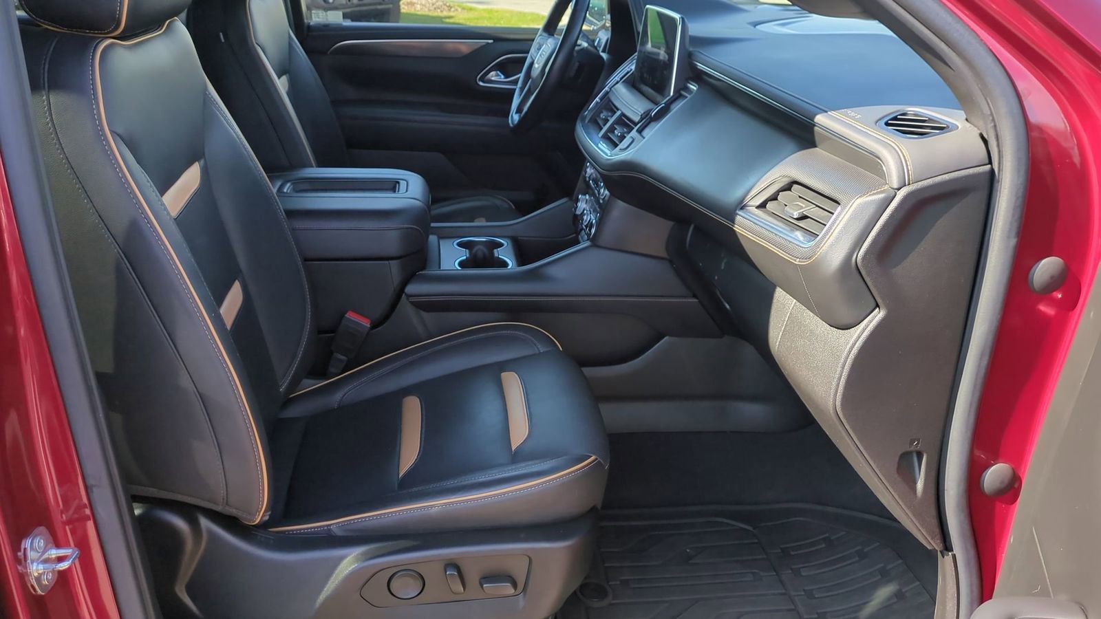 Used 2021 GMC Yukon AT4 image 46