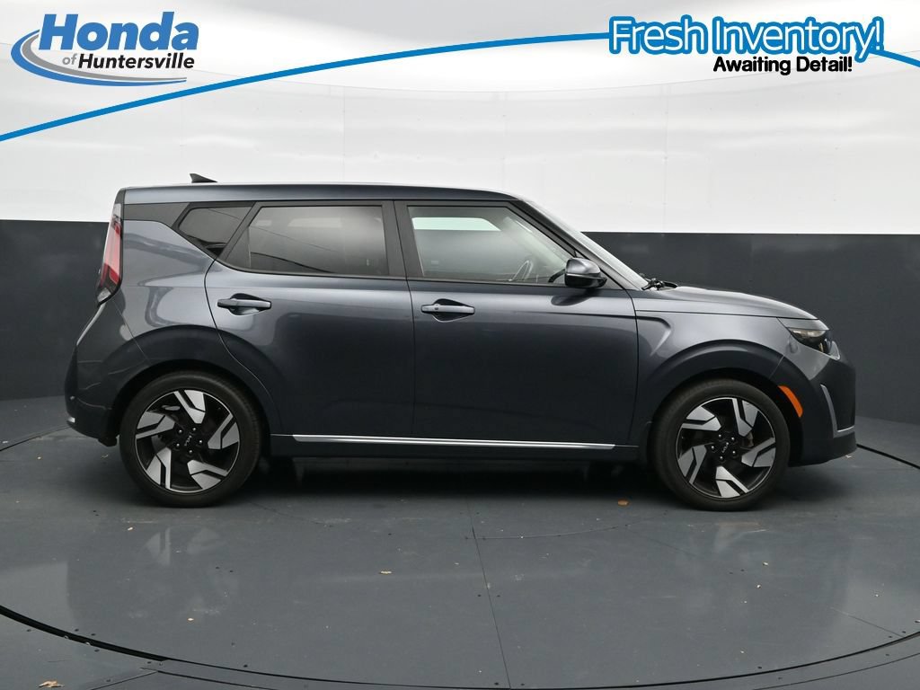 Used 2023 Kia Soul GT-Line FWD image 11