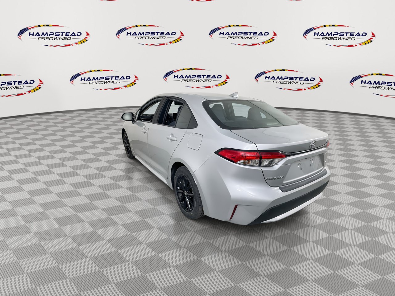 Used 2020 Toyota Corolla LE w/ LE Premium Package FWD image 7