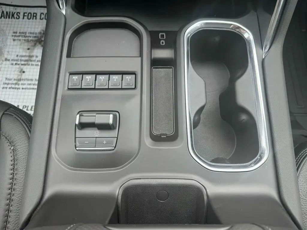New 2026 GMC Sierra 2500 Denali w/ Technology Package AWD/4WD image 25