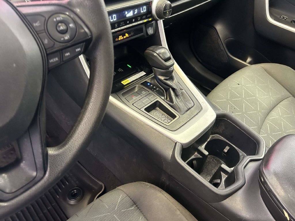 Certified 2024 Toyota RAV4 XLE w/ Convenience Package FWD image 18