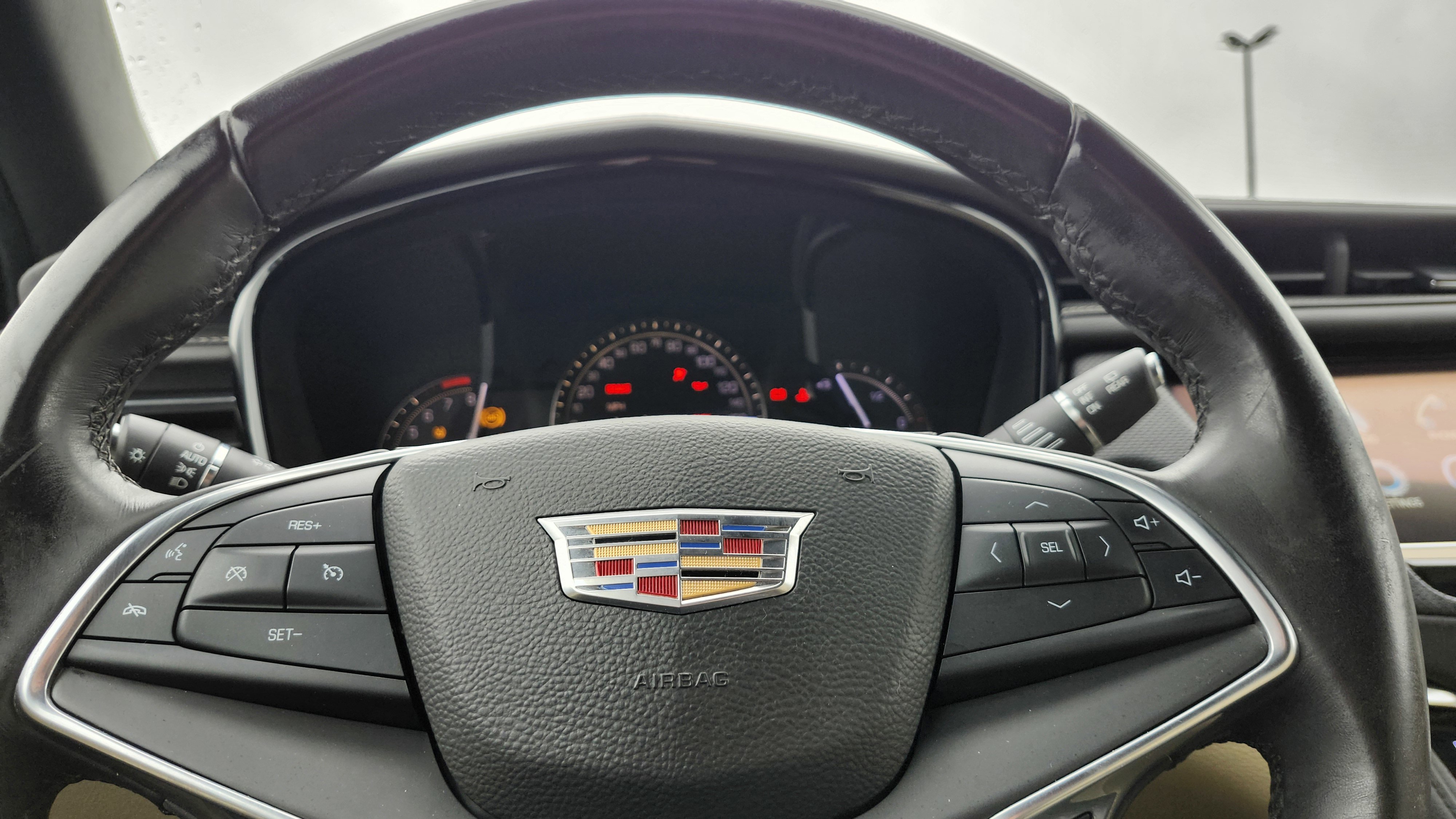 Used 2017 Cadillac XT5 FWD image 21