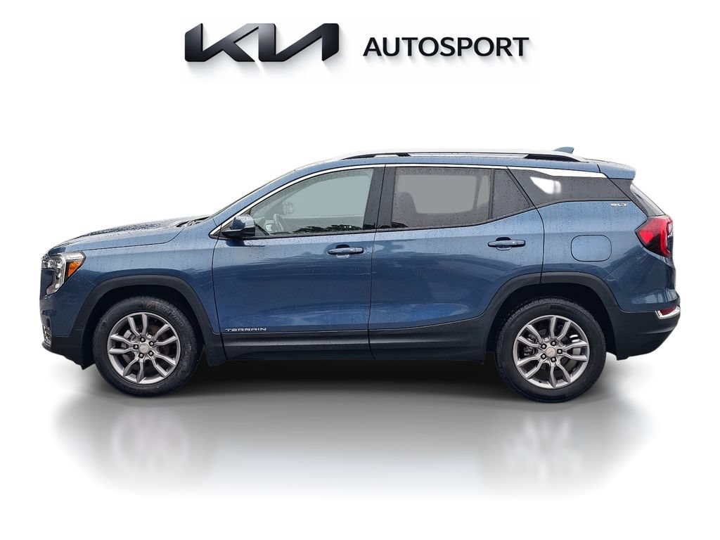 Used 2024 GMC Terrain SLT AWD/4WD image 14
