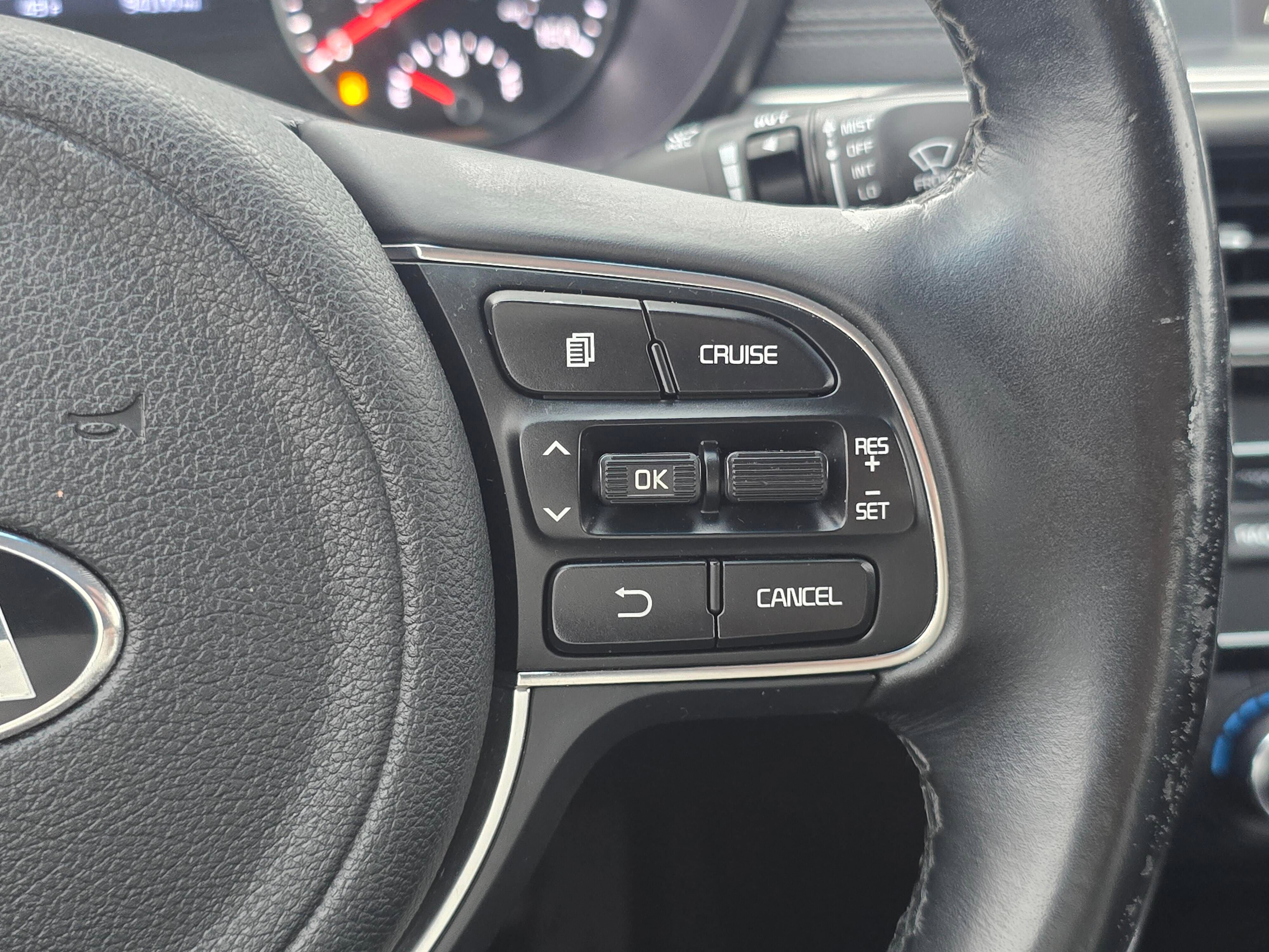 Used 2018 Kia Optima EX image 21