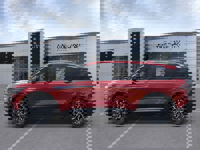 New 2025 Lincoln Nautilus Premier w/ Equipment Group 102A image 3