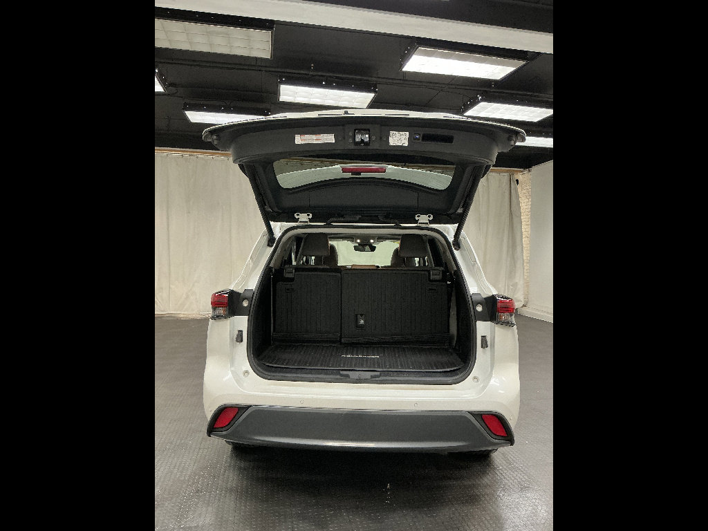 Used 2021 Toyota Highlander Limited AWD/4WD image 21