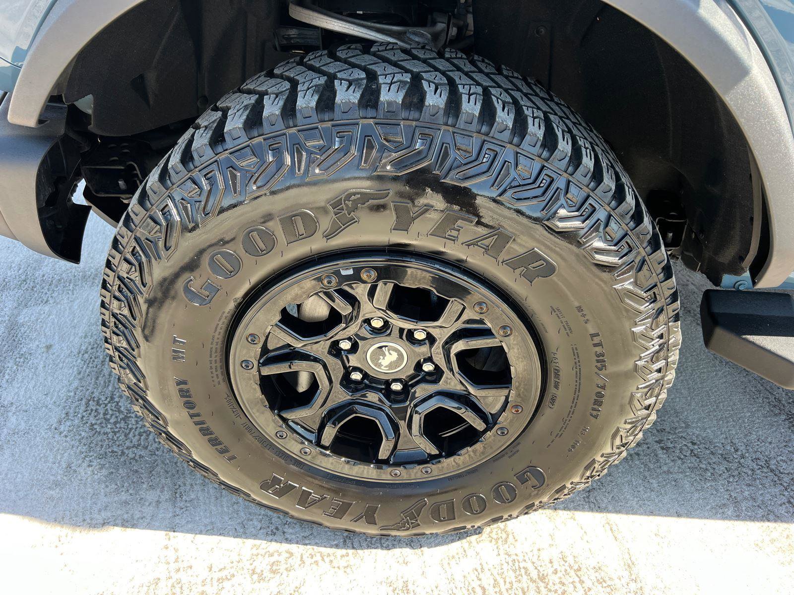 Used 2023 Ford Bronco Wildtrak image 11