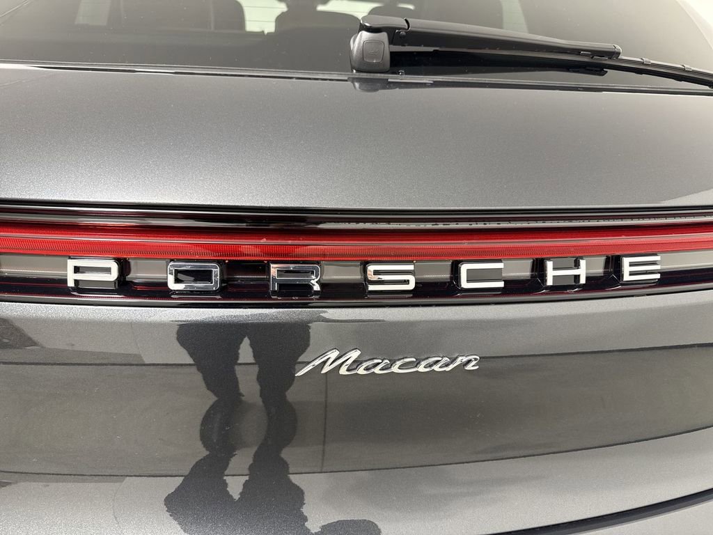 New 2026 Porsche Macan AWD/4WD image 19