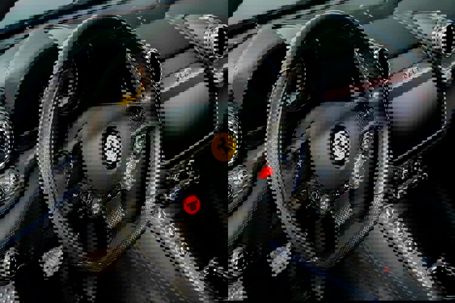 Certified 2019 Ferrari GTC4Lusso T RWD image 19