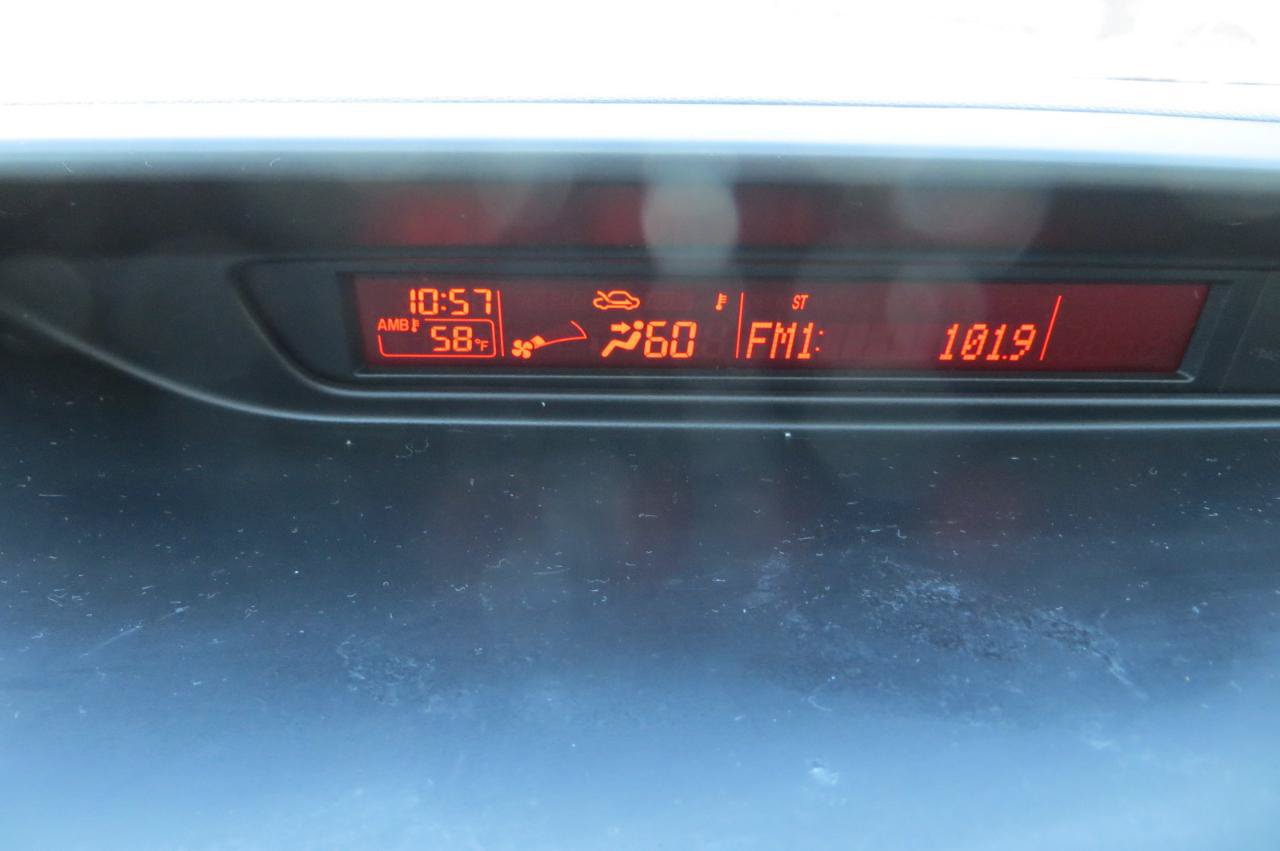 Used 2012 MAZDA MAZDA5 Sport FWD image 18