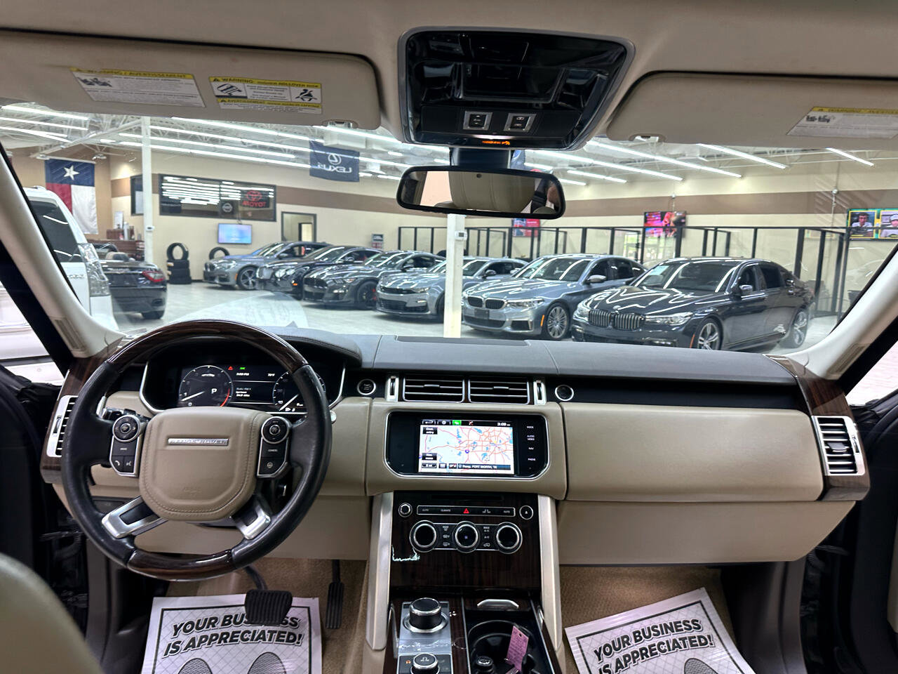 Used 2014 Land Rover Range Rover HSE image 34