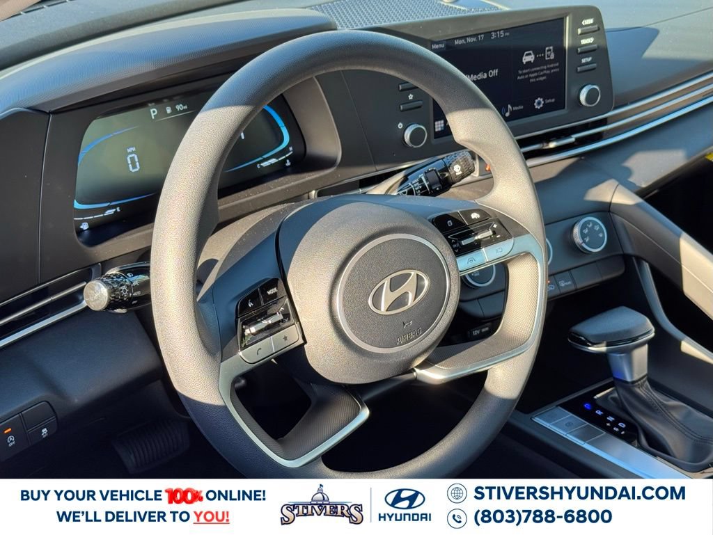 Certified 2026 Hyundai Elantra SE FWD image 17