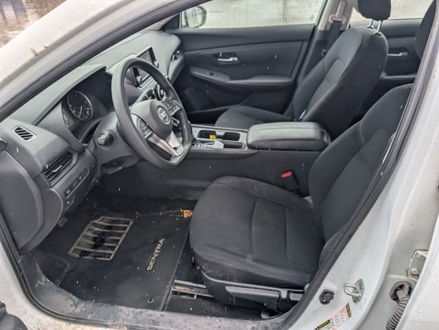 Used 2022 Nissan Sentra S image 2