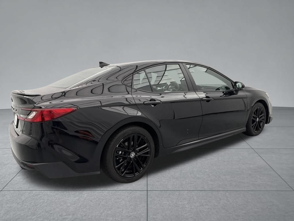 Used 2025 Toyota Camry SE FWD image 16