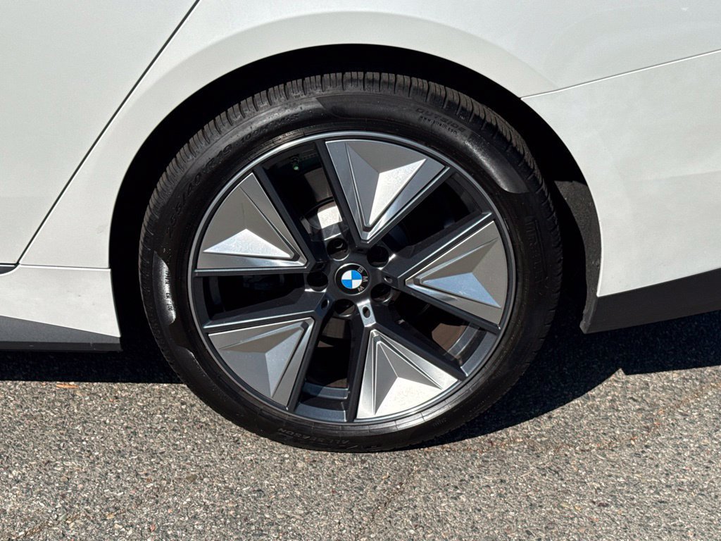 Used 2026 BMW i4 eDrive40 w/ Premium Package RWD image 14