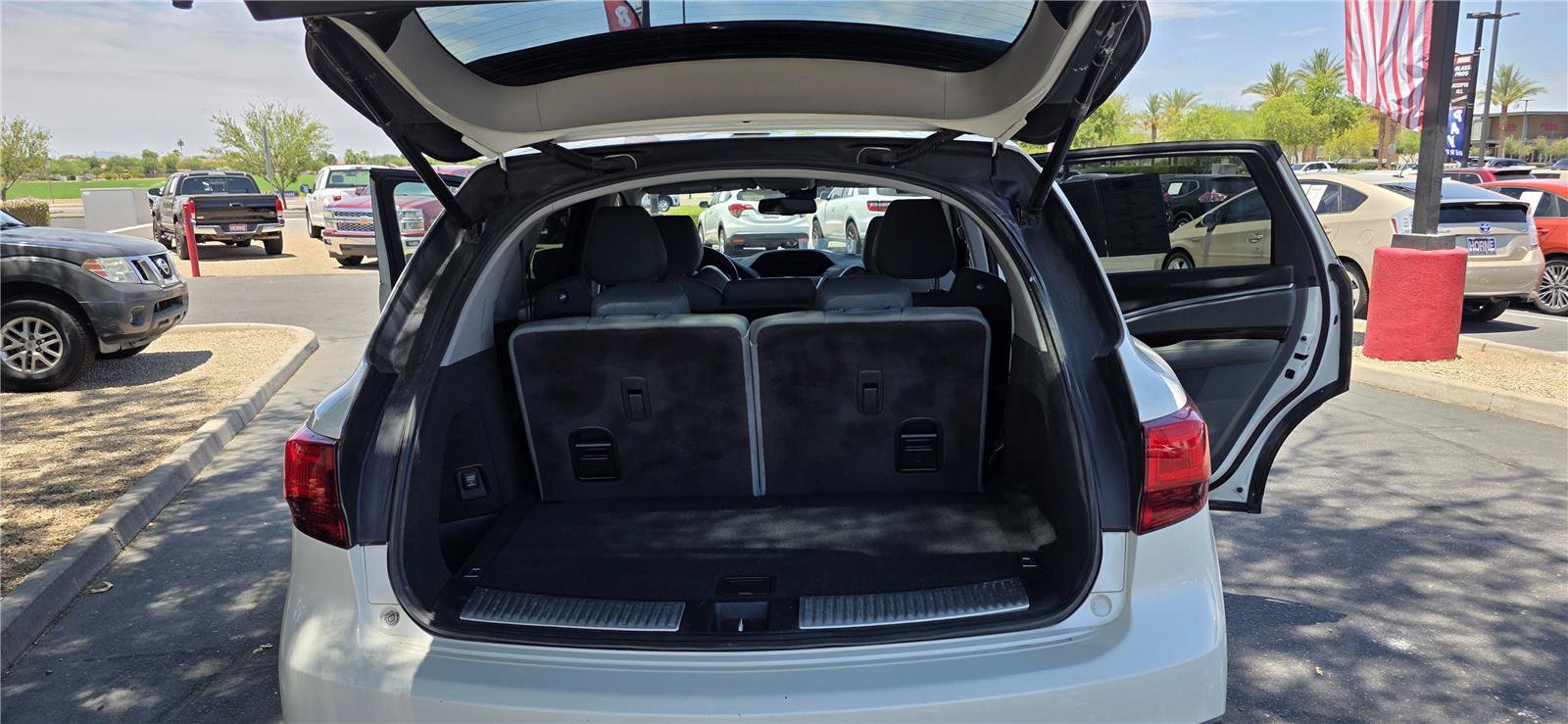 Used 2015 Acura MDX w/ Technology Package AWD/4WD image 10