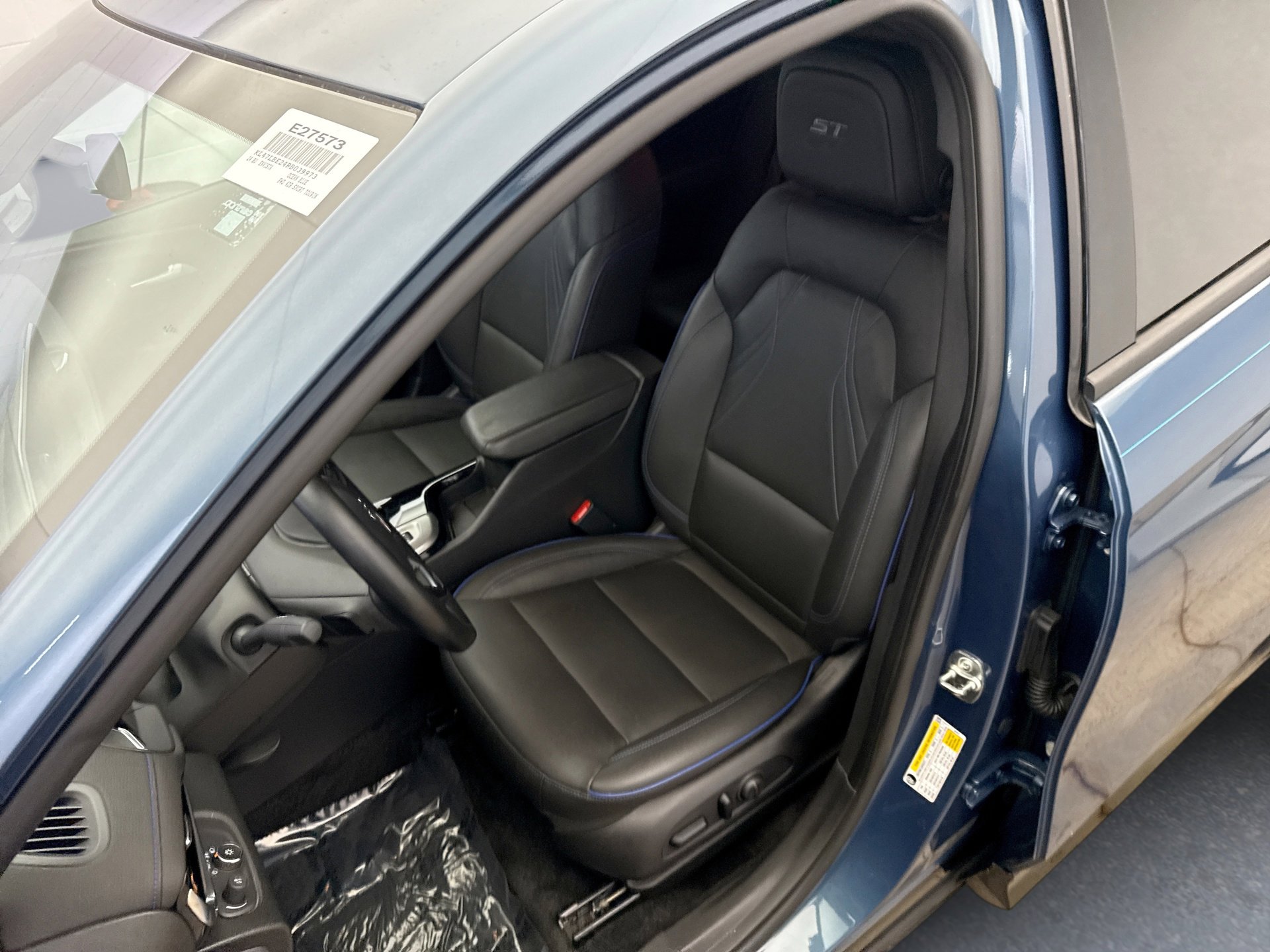 Used 2024 Buick Envista Sport Touring w/ Convenience I Package image 11