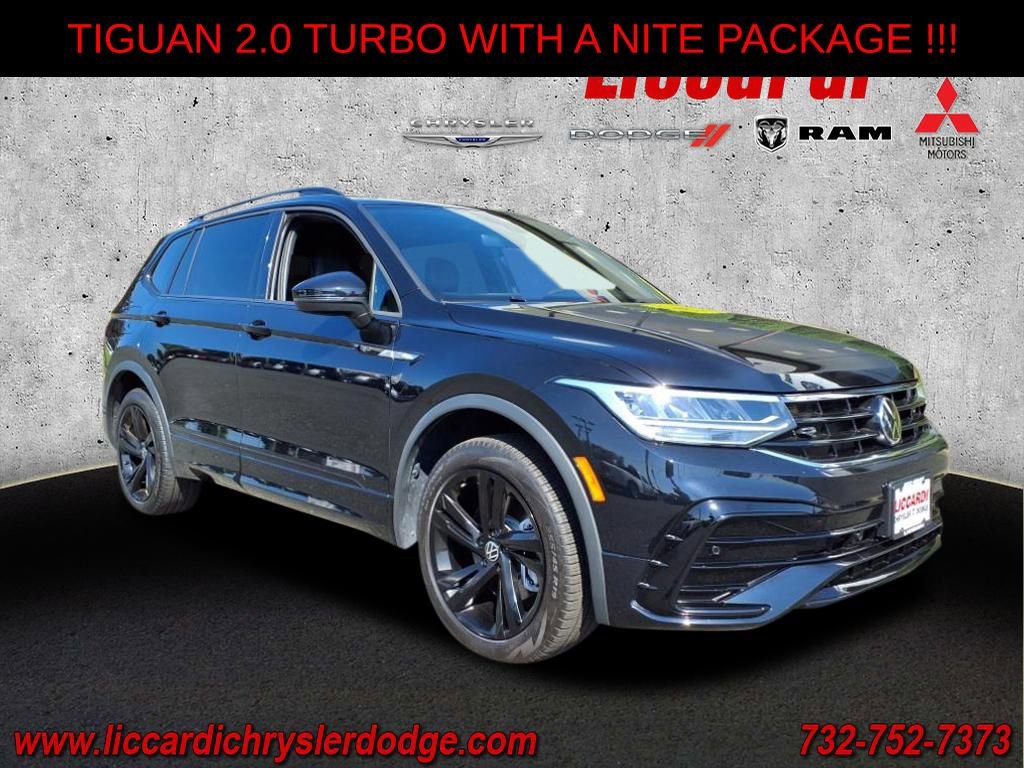 Used 2024 Volkswagen Tiguan SE R-Line AWD/4WD image 1