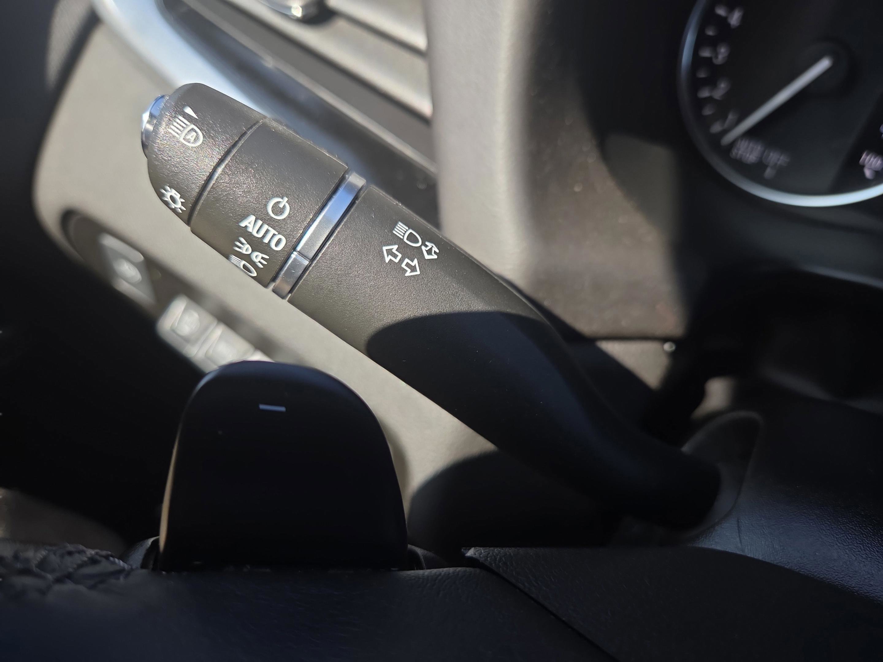 Used 2022 Buick Enclave Avenir w/ Avenir Technology Package image 17