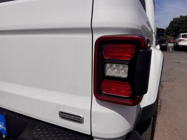 Used 2021 Jeep Gladiator Overland w/ Popular Equipment Package AWD/4WD image 9