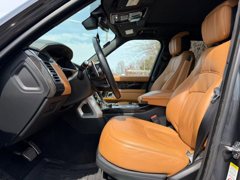Used 2020 Land Rover Range Rover Autobiography image 11