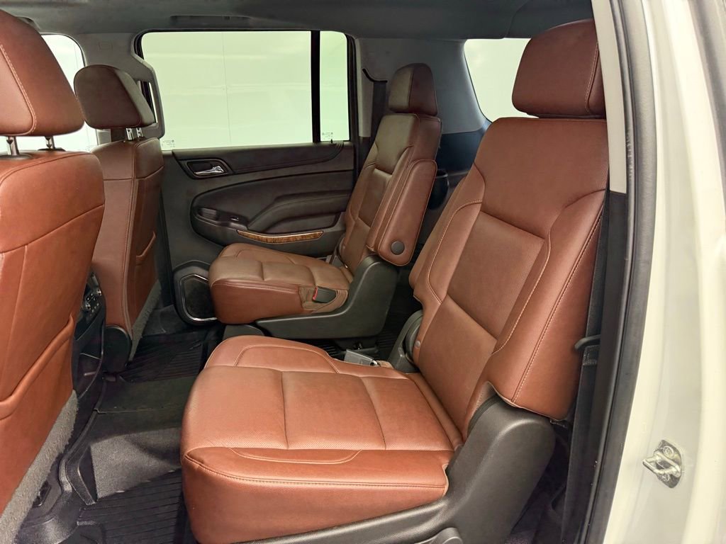 Used 2019 Chevrolet Suburban Premier w/ Premier Plus Edition AWD/4WD image 40
