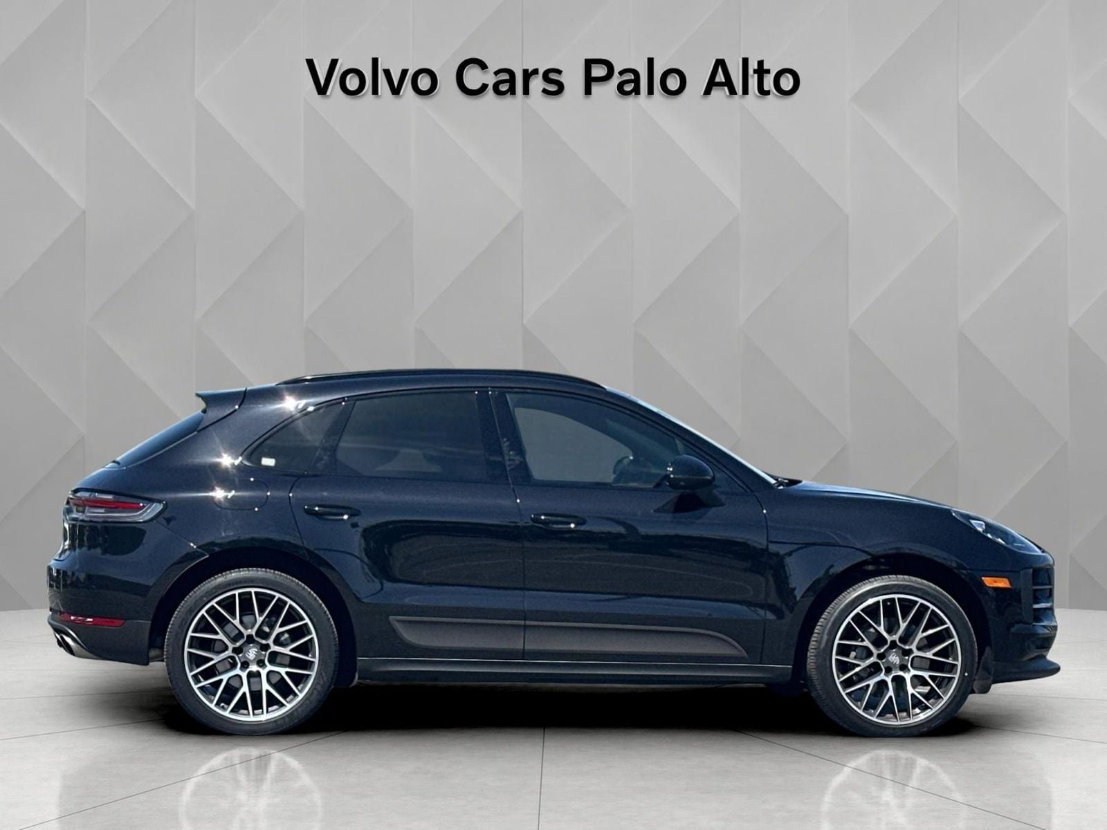 Used 2021 Porsche Macan S AWD/4WD image 10