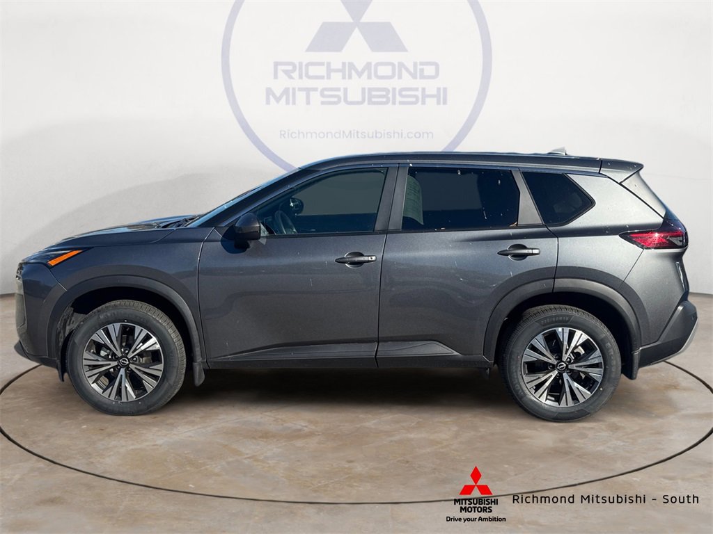 Used 2022 Nissan Rogue SV image 6