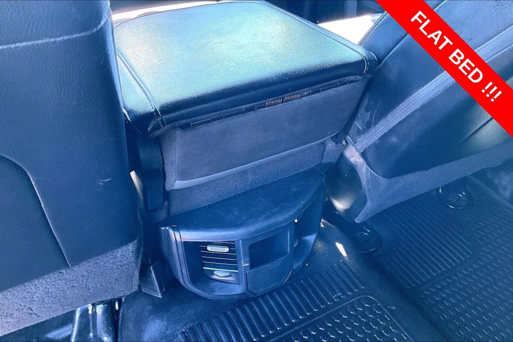 Used 2024 RAM 3500 Tradesman w/ Chrome Appearance Group AWD/4WD image 29