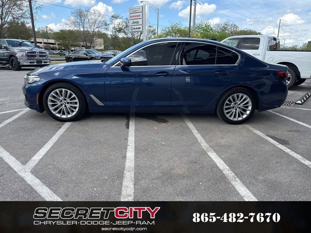 Used 2022 BMW 530i xDrive w/ Convenience Package image 4