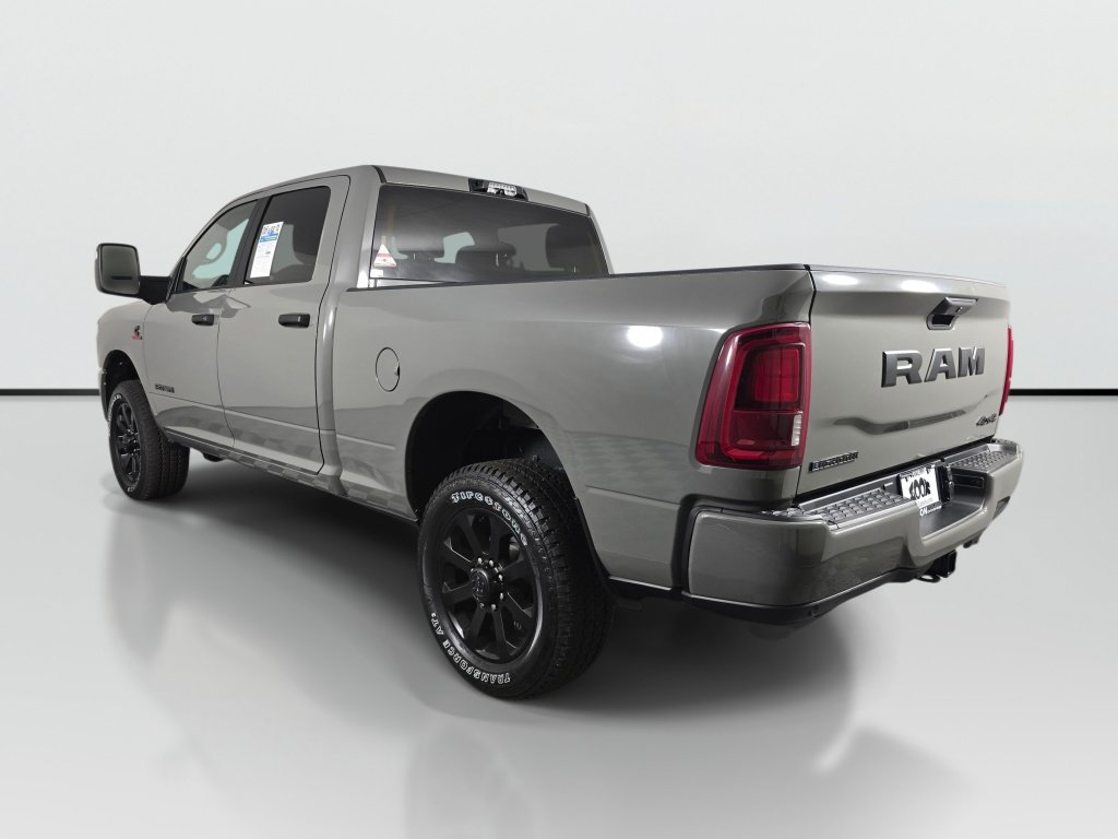 New 2026 RAM 3500 Big Horn AWD/4WD image 6