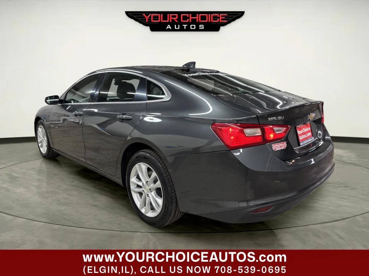 Used 2018 Chevrolet Malibu LT FWD image 3