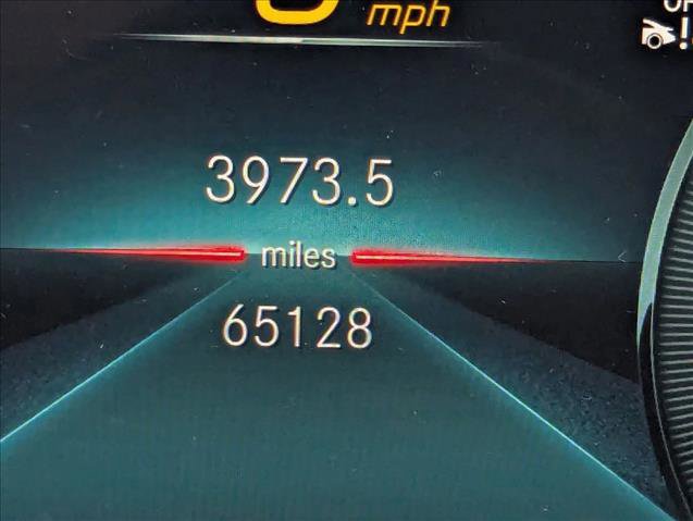 Used 2023 Mercedes-Benz GLB 250 image 12