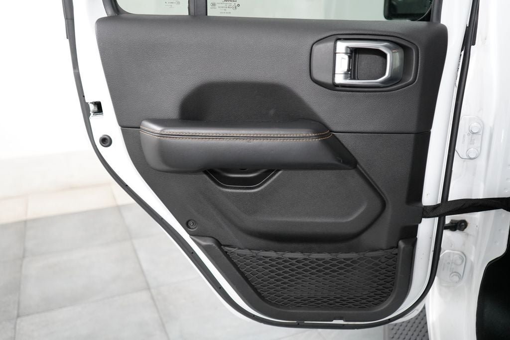 Used 2024 Jeep Wrangler Unlimited Sahara AWD/4WD image 21