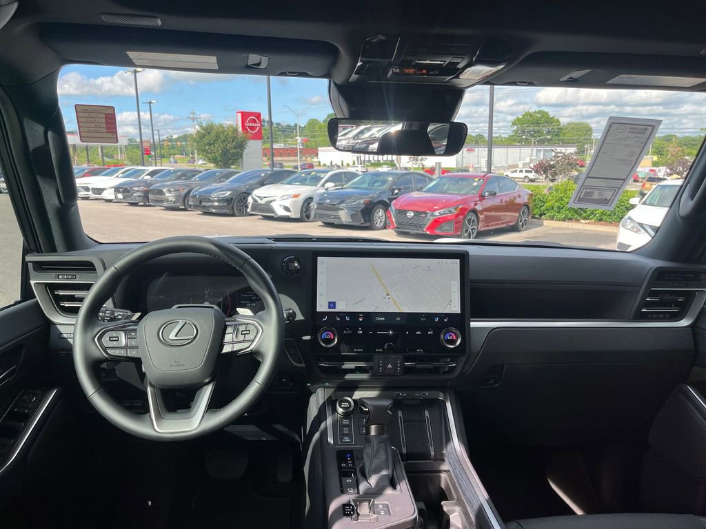 Used 2025 Lexus GX 550 AWD/4WD image 23