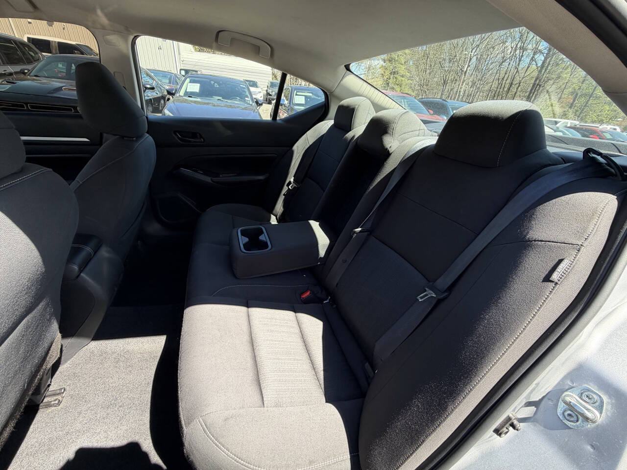 Used 2023 Nissan Altima 2.5 SV FWD image 23