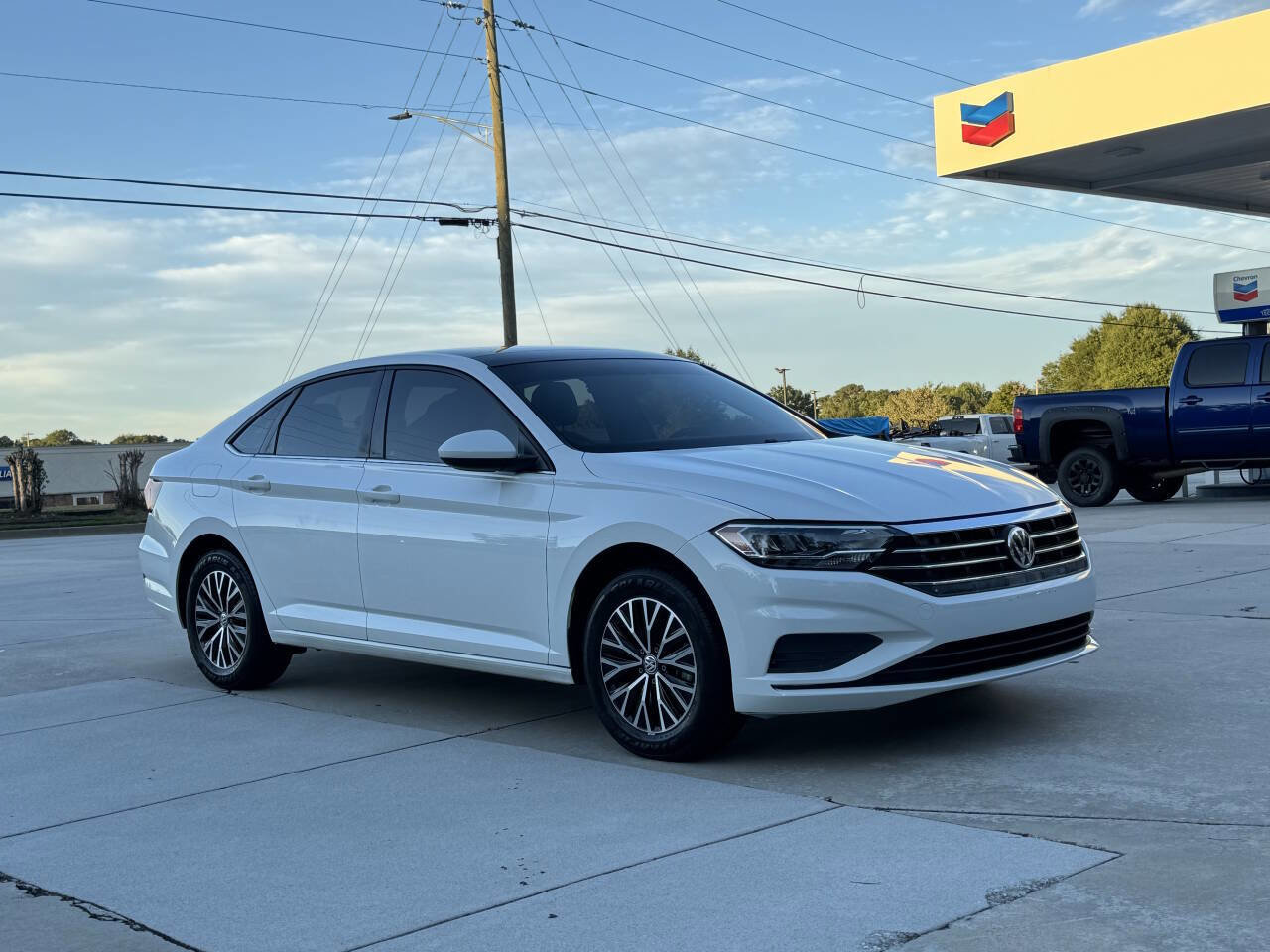 Used 2021 Volkswagen Jetta SE image 3
