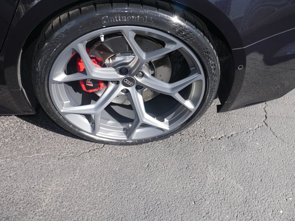 Certified 2024 Audi RS 6 performance AWD/4WD image 19