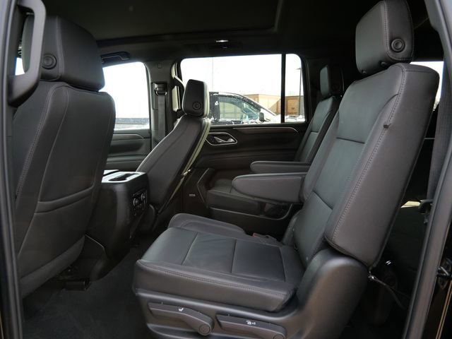 Used 2023 Chevrolet Suburban Z71 w/ Z71 Off-Road Package image 13
