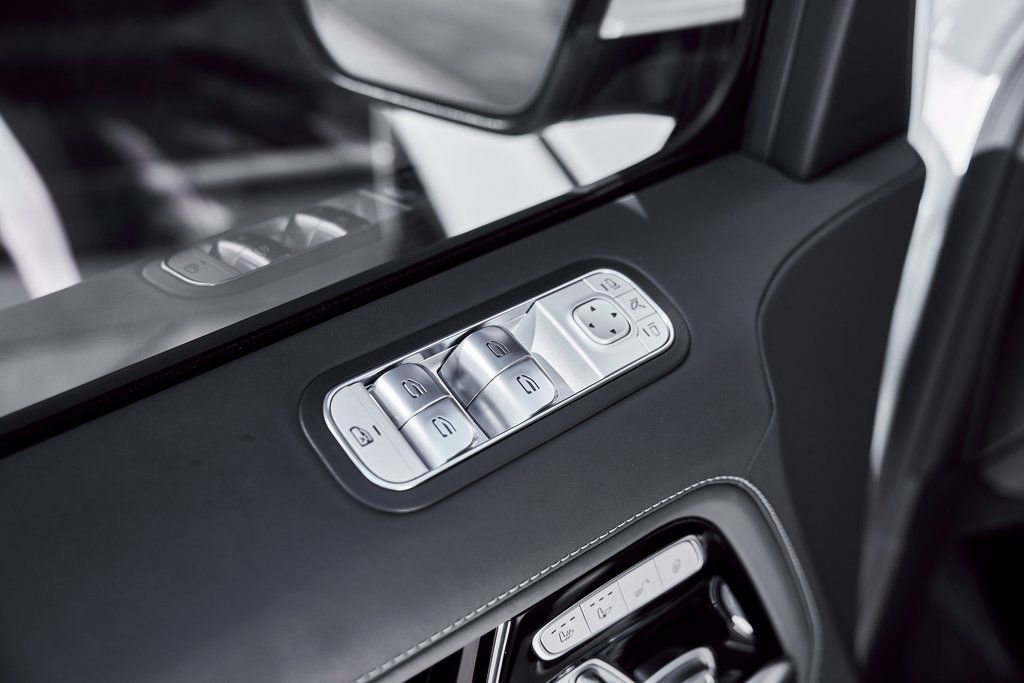 Used 2025 Mercedes-Benz G 63 AMG 4MATIC image 34