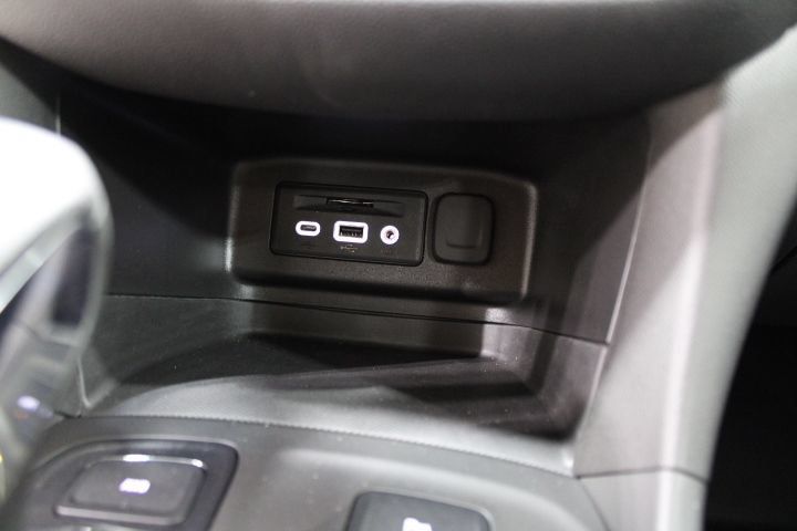 Used 2023 Chevrolet Equinox RS w/ RS Leather Package AWD/4WD image 49