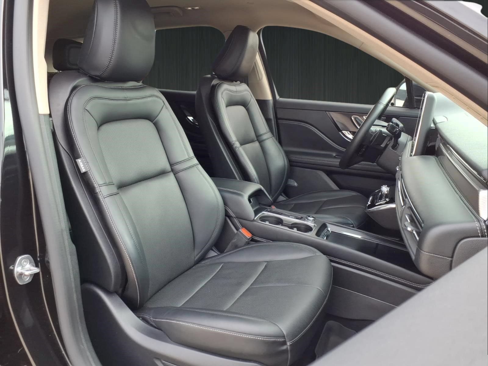 Used 2025 Lincoln Corsair Reserve AWD/4WD image 15