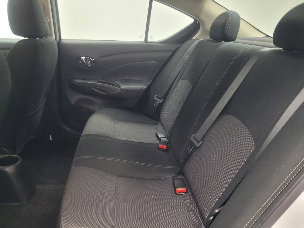 Used 2019 Nissan Versa SV image 18